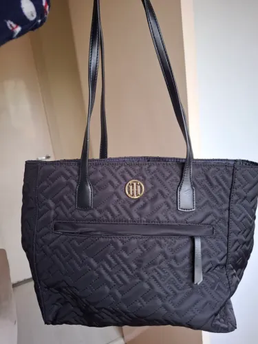 Bolsa Tommy Hilfiger Matelassê