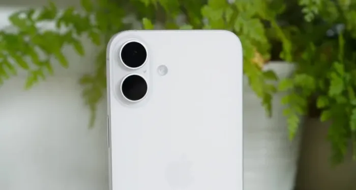 iPhone 16 - Cor Branco - LACRADO | 128GB | Smartify - Loja Física em Curitiba!