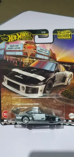Porsche 935 Hot Wheels Boulevard