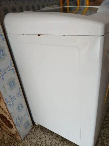 Maquina de lavar roupas