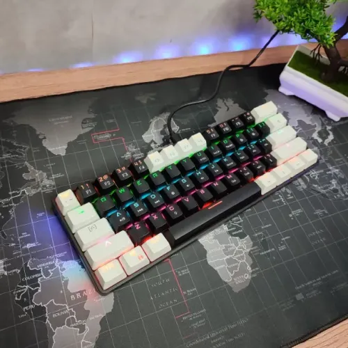 Teclado Mecânico Gamer 60% Mucai Preto/Branco