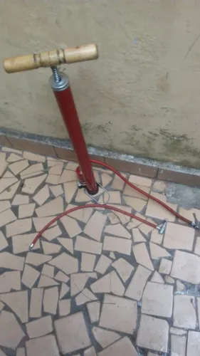 Bomba de ar para bicicleta