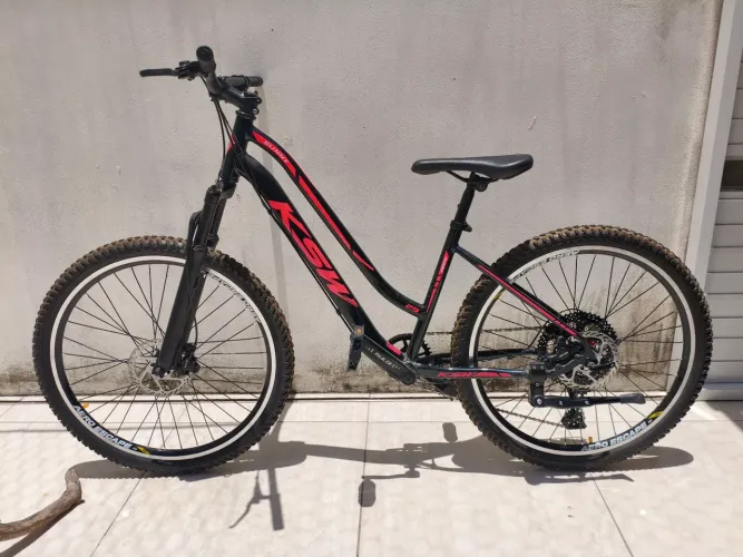 Bicicleta aro 29 KSW Sunny 12 velocidades e freio hidráulico