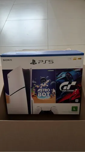 Play station 5 1tb midia fisica com 2 jogos