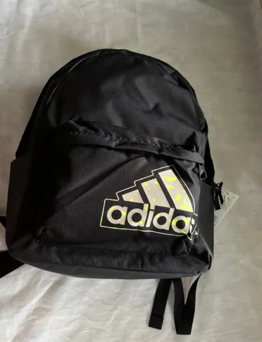 Mochila Adidas Original e Nova 