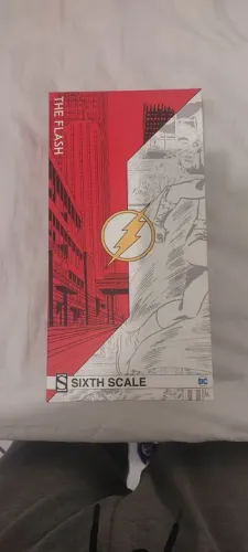 Boneco The Flash - Escala 1/6 com defeito 