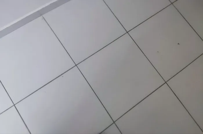 Piso Incepa 44,5cm x 44,5cm - Cor: Branco