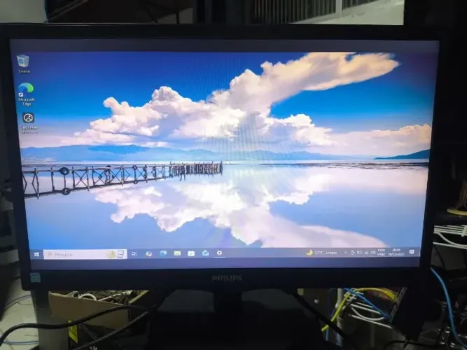 MONITOR PHILIPS 22,3" FULL HD LED - PERFEITO FUNCIONAMENTO