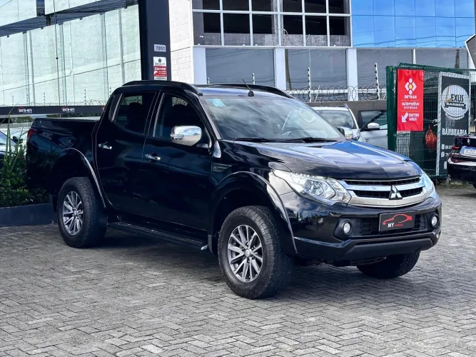 Mitsubishi L200 Triton Sport HPE-S 2.4 CD Dies. AUT 2020