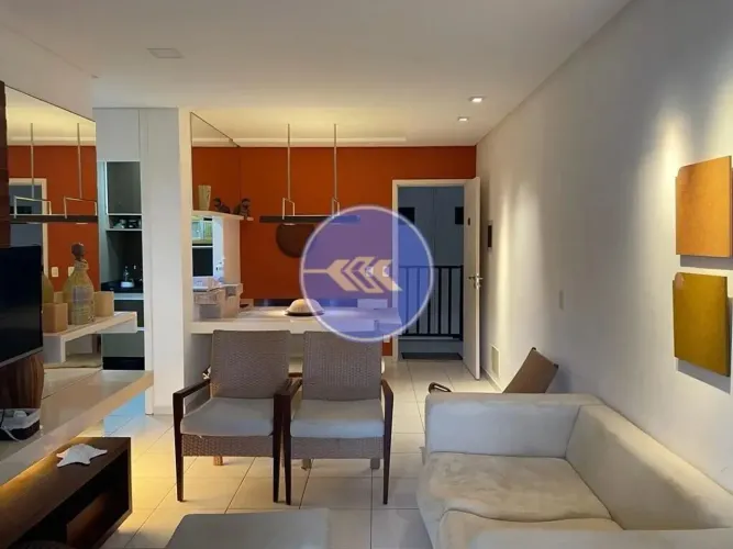 Apartamento no Porto das Dunas com 2 dormitórios, lazer completo.