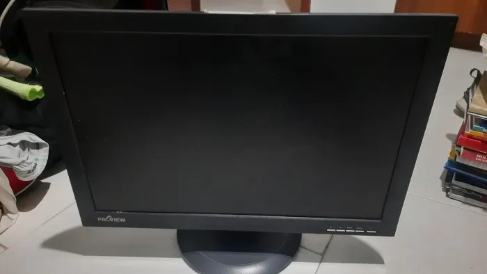 Monitor Proview LCD 19 polegadas com manchas na tela