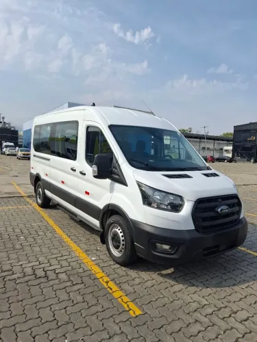 Ford Transit 14+1