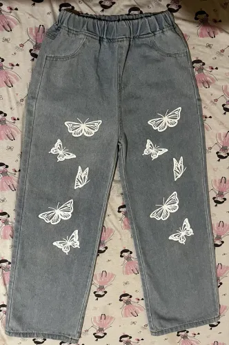 Calça Jeans feminina com estampa de borboleta TAM 10-12, infantil (SHEIN)