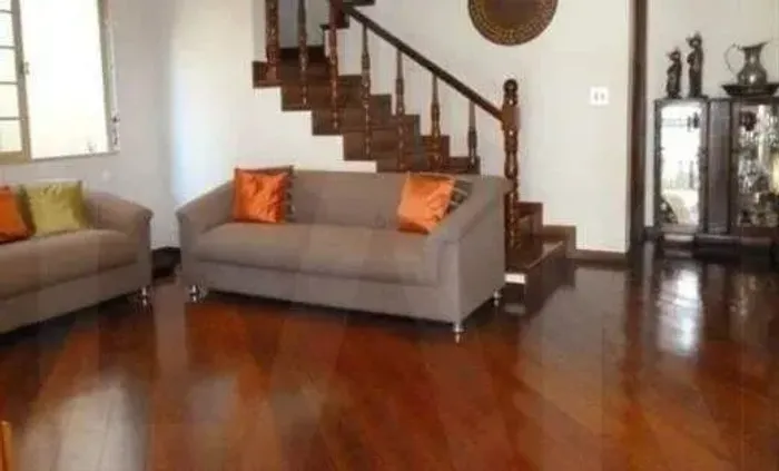 Casa à venda, 5 quartos, 1 suíte, 2 vagas, Esplanada - Belo Horizonte/MG