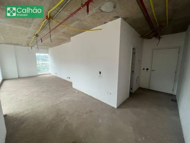 Sala Comercial de 44 m² perto da parada - Asa Norte - Brasília/DF