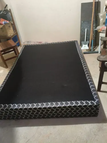 Vendo: Suporte para Cama Box de Casal (sem colchão)