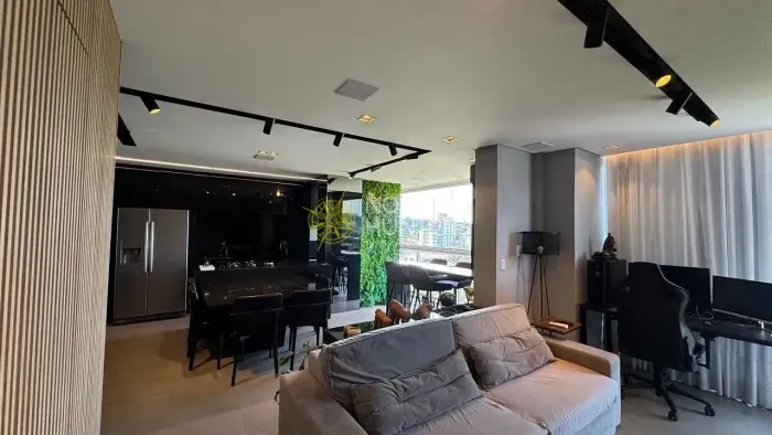 Apartamento à venda, com piscina, Glória, Joinville, SC