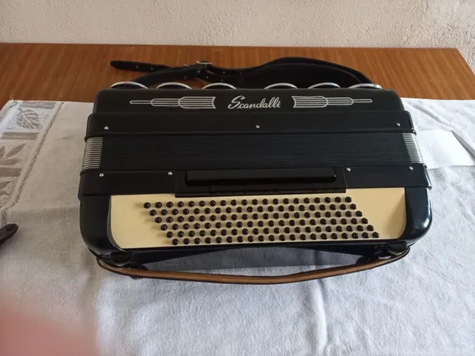 Acordeon scandalli