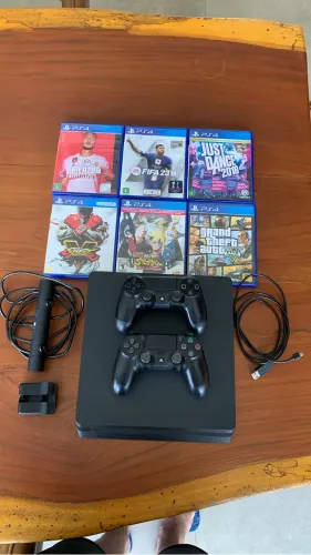 Vendo PS4 Slim com 6 jogos, câmera + 2 controles
