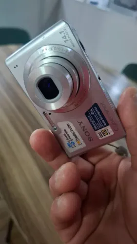 Camera digital Sony cyber shot w610
