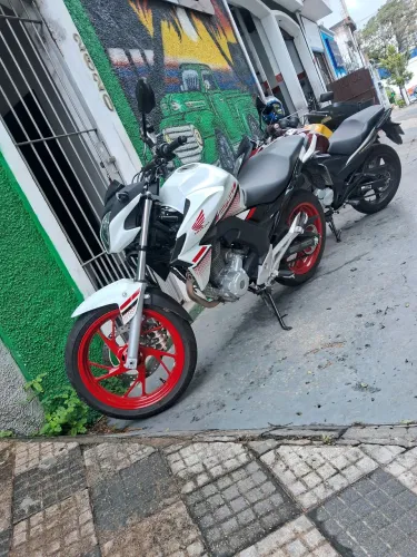 Honda twister 