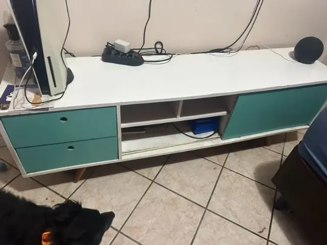 Conjunto Retrô - Rack e Mesas de Cabeceira