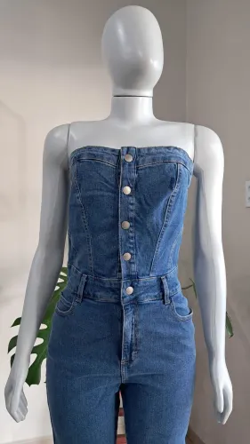 Macacão jeans tomara que caia 