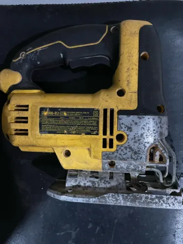 Serra tico-tico Dewalt 220v
