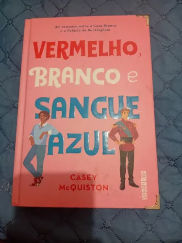 Livro vermelho branco e sangue azul