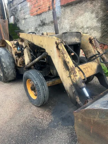 Pá carregadeira Ford 4500