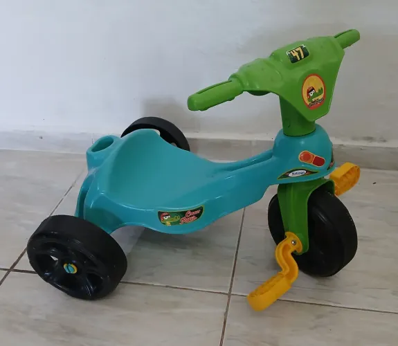 Triciclo Motoca Infantil