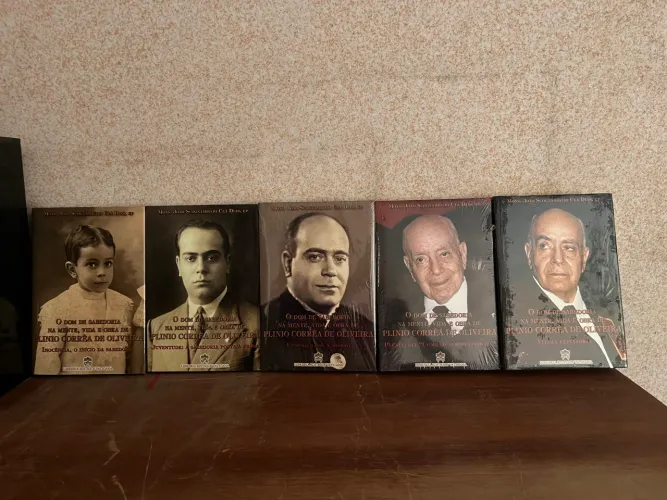Box 5 Livros Plinio Corrêa de Oliveira - Mons. João Clá Dias