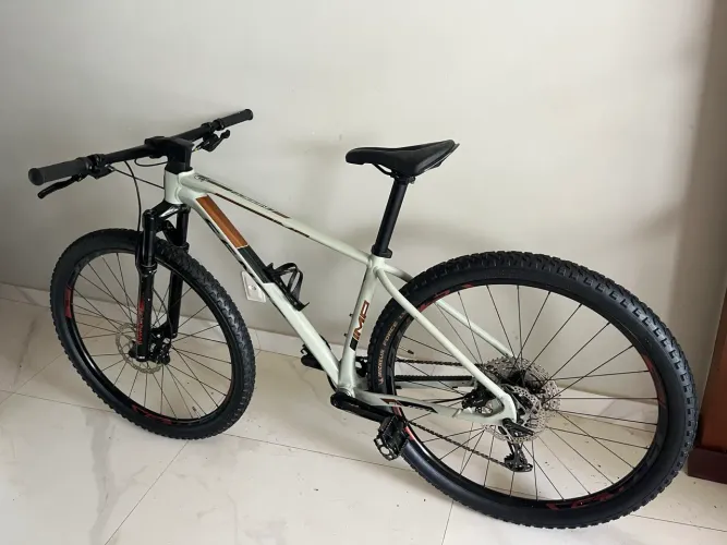 Vendo bike impact SL e Rock Evo SENSE. Configurações originais