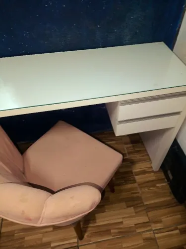 Mesa para Nail Designer + Cadeira