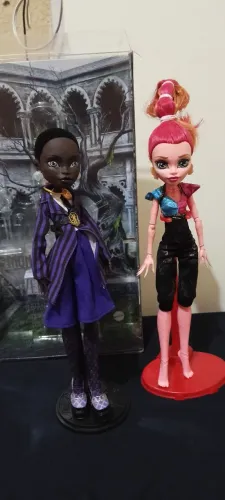 Monster High lote Gigi e Bianca