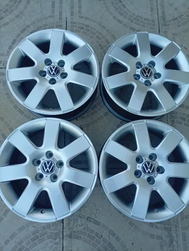 Rodas 15 originais Volkswagen furacão 5x100