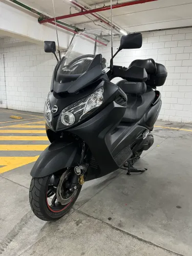 Maxsyn 400 2023 com 2.5 mil km