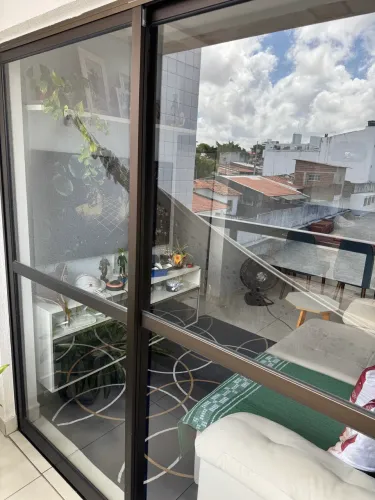 Porta varanda de vidro em bronze