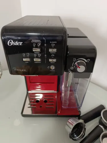 Cafeteira Oster Primalatte!