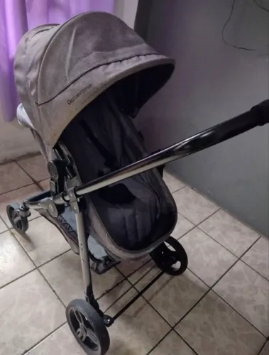 Carrinho de bebê galzerano