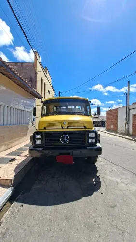 CAMINHÃO MERCEDES-BENZ 1113