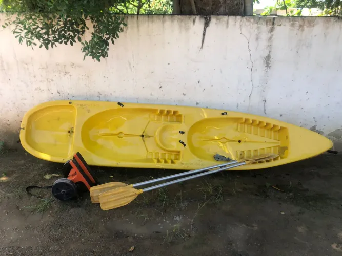 Vendo Caiaque de 3 lugares 