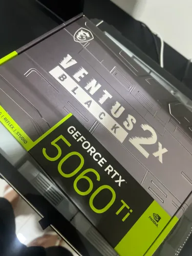 Placa de Vídeo MSI GeForce RTX 5060 Ti Ventus 2X Black 16GB GDDR7