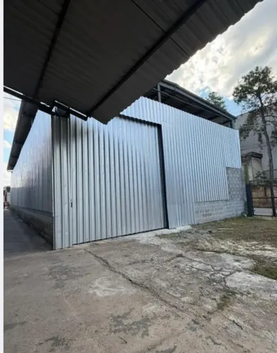 GALPÃO INDUSTRIAL 360m² PARA LOCAÇÃO EM CONDOMÍNIO FECHADO | SABARÁ/MG - PRIMOR IMÓVEIS BH