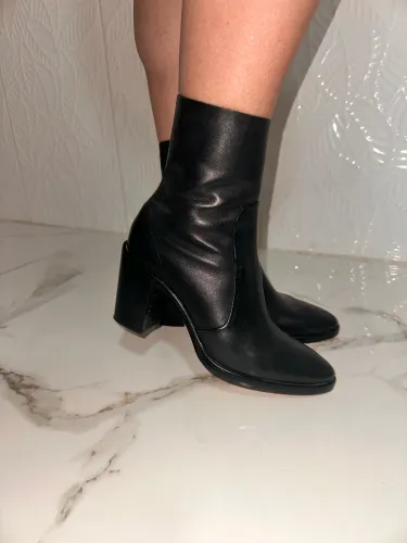 Bota Schütz