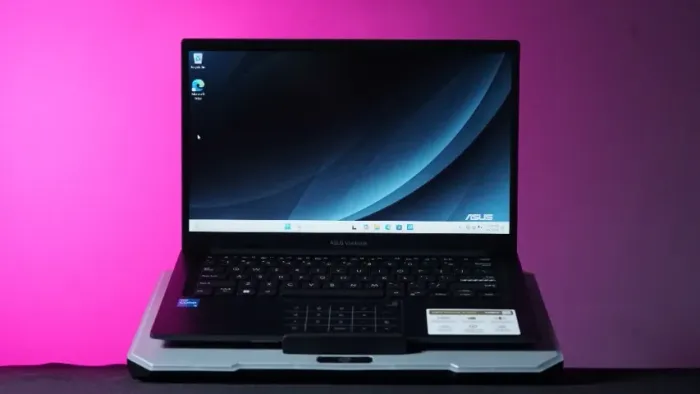Notebook ASUS Vivobook K1404U - i3-1315U por R$2.599,99
