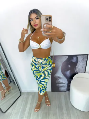 Conjunto saia midi top cropped