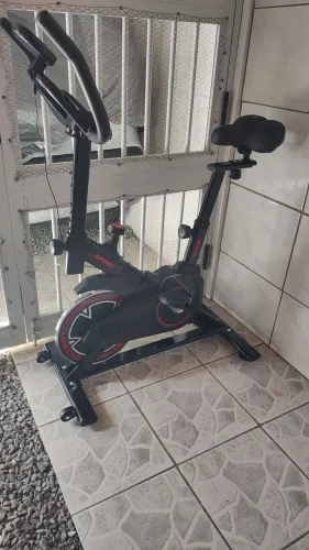 Bike ergométrica nova