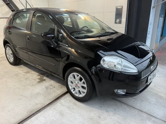 Fiat Punto ELX 1.4 Fire Flex 8V 5P 2010