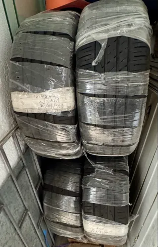 Vendo Pneus super novos.